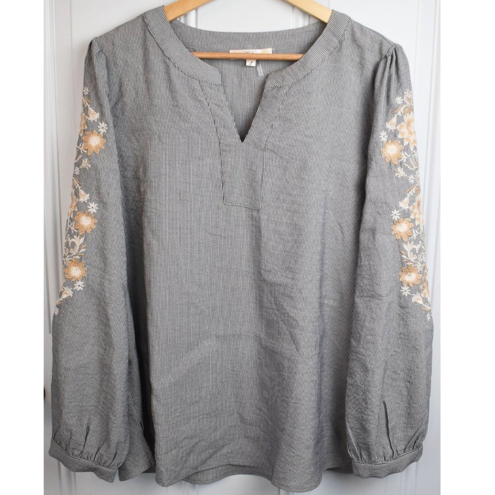 NWOT Andree by Unit Boho Embroidered Long Sleeve Top Size L